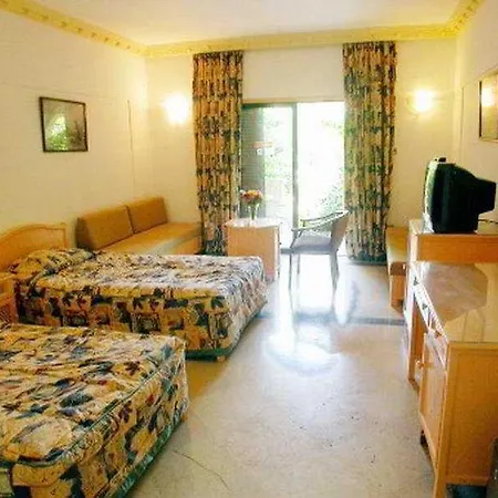 Celebrity Hotel