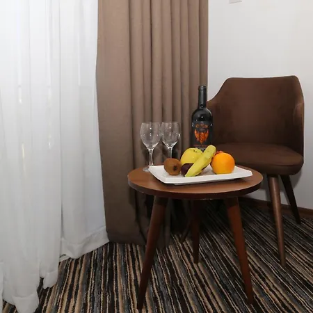 Hotel Celebrity 4*